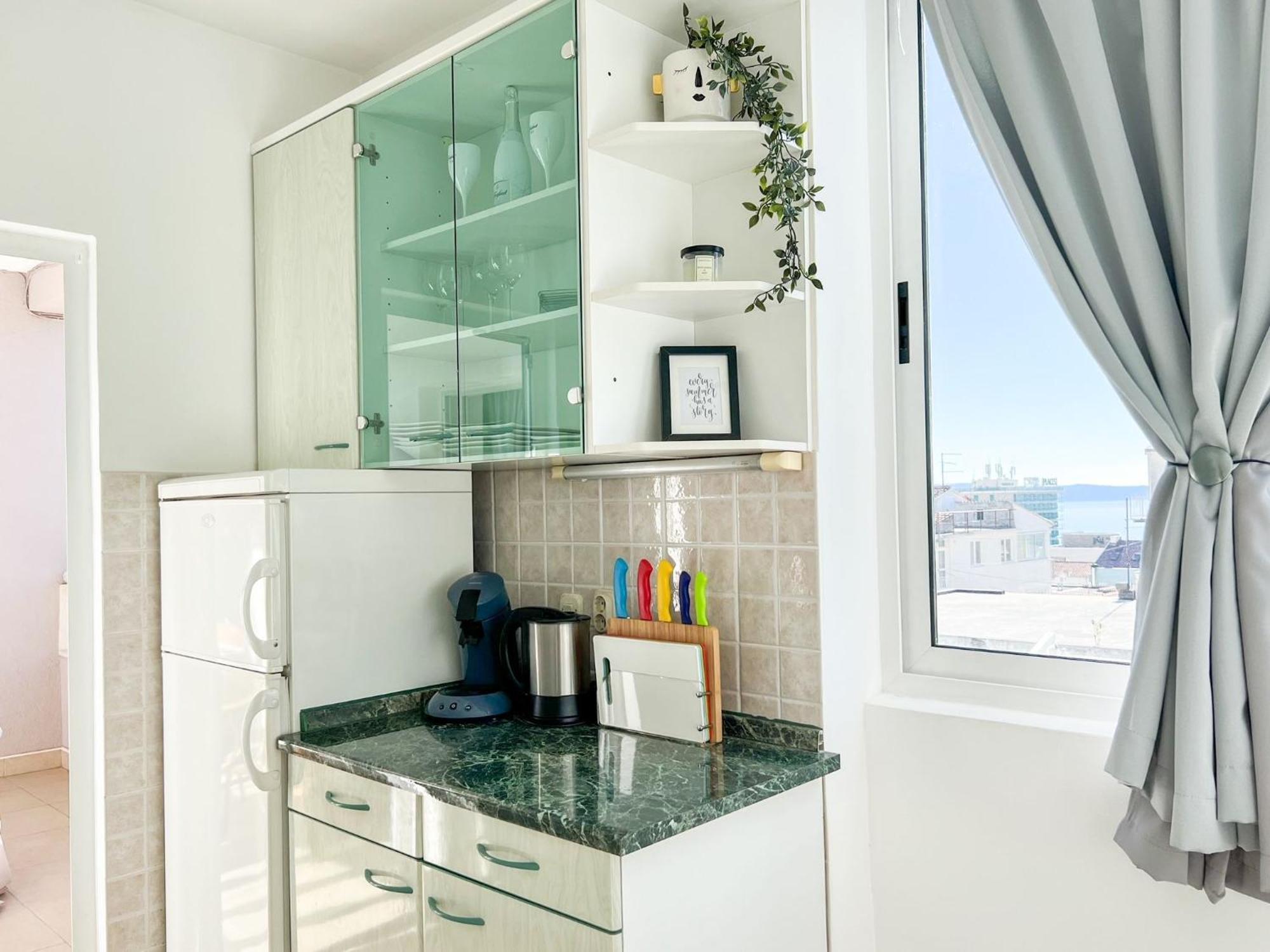 Apartment Holiday Makarska Ngoại thất bức ảnh