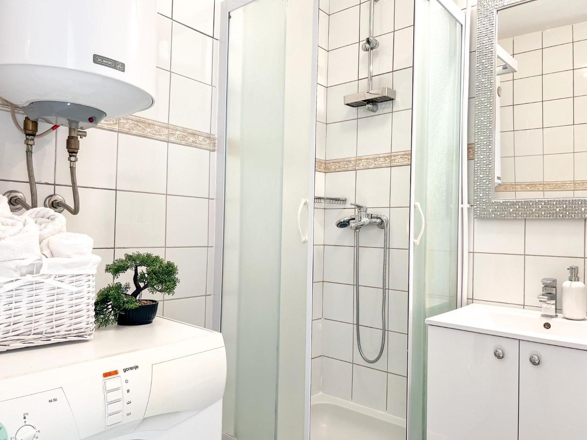 Apartment Holiday Makarska Ngoại thất bức ảnh